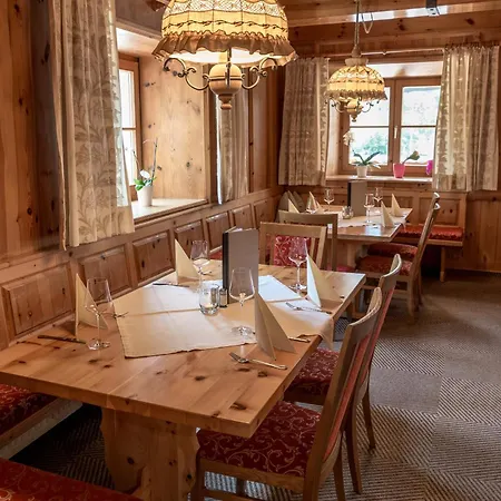 Wilder Mann Pensión *